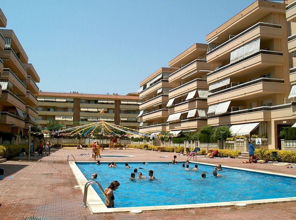 Rvhotels Apartamentos Ses Illes Blanes Exterior foto